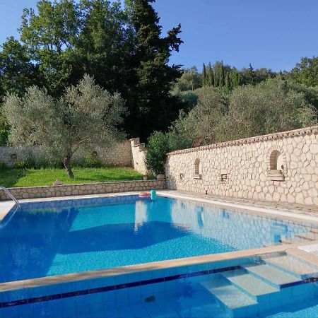 Pool Villa Grigoris Aspiotades Экстерьер фото