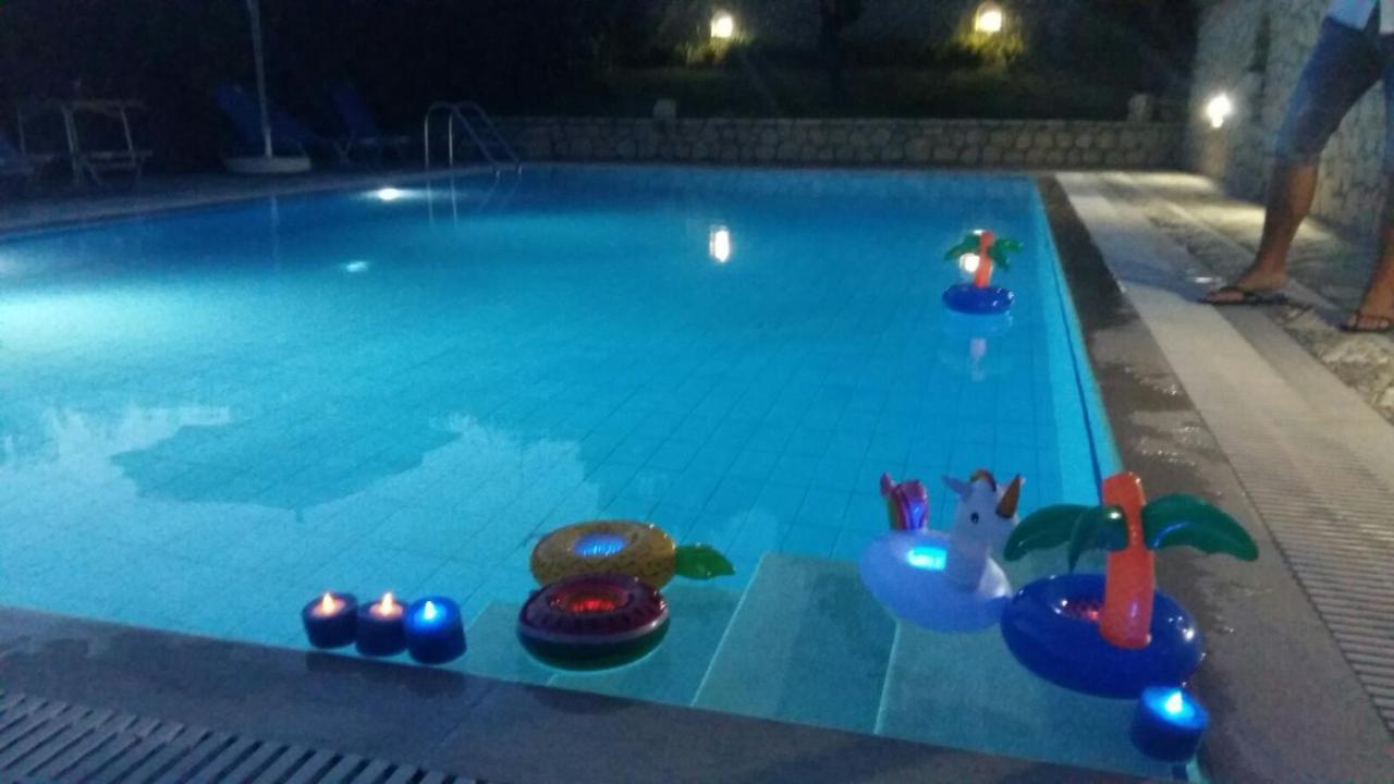 Pool Villa Grigoris Aspiotades Экстерьер фото